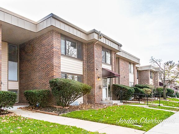 2nd image of 4178 N Norway St SE #20