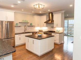 4 Hanover Rd #C-1, Florham Park, NJ 07932