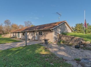 8190 Stony Lake Rd, Jackson, MI 49201