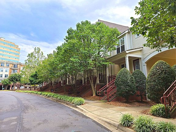 2nd image of 1053 Sycamore Green Pl #13