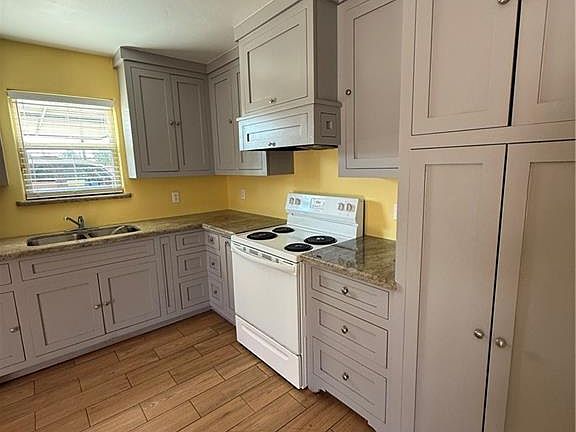 4th image of 900 S 15th St #A