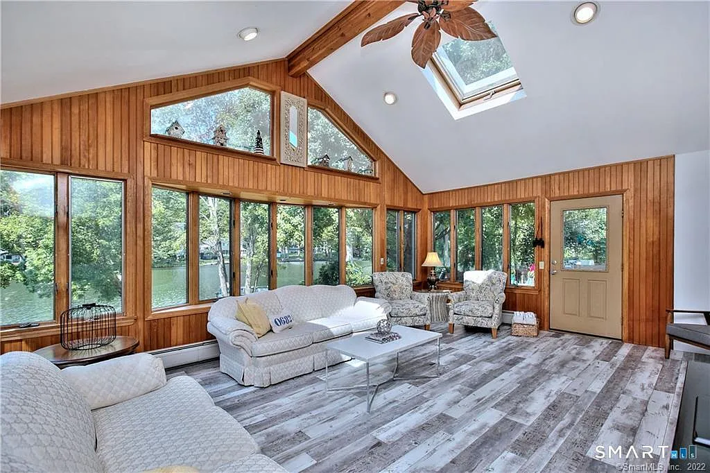 4 bed, 1893 sqft, $6,999 — Photo 4