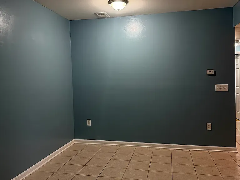44 Astor St #2 — Photo 6