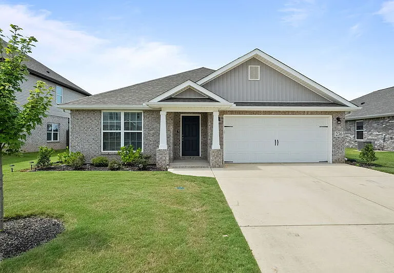 236 Cherry Laurel Dr — Photo 1