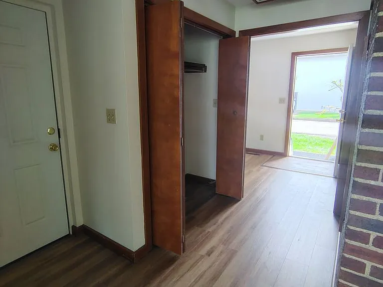 1175 Mount Vernon Rd — Photo 8