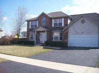 244 Isleview Dr, Oswego, IL