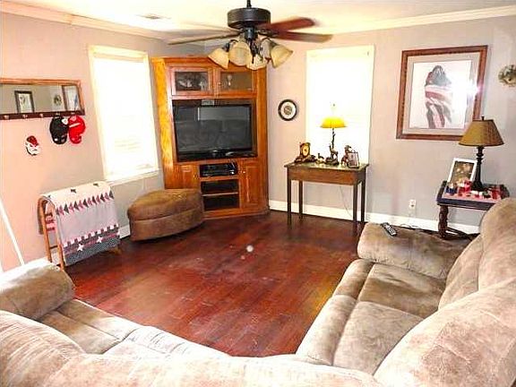 2nd image of 503 Fleetwood Dr