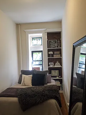 Rented by Francine Realty | media 20
