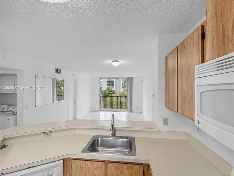 8750 N Sherman Cir #305 — Photo 45