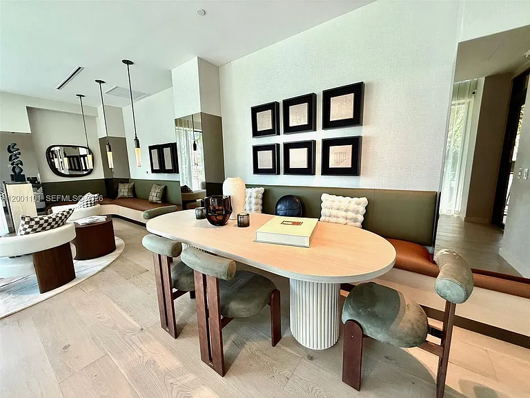 9901 W Bay Harbor Dr #401 — Photo 33