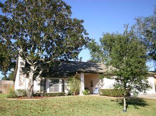 1307 Cove Pl, Tavares, FL 32778