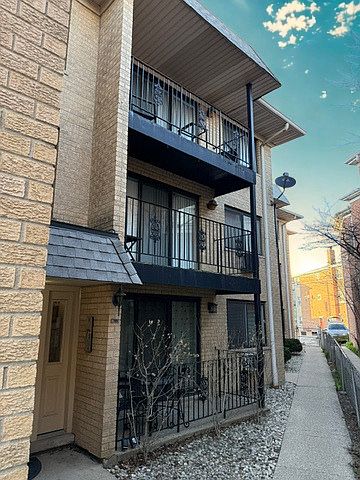 2nd image of 5506 W Higgins Ave #3