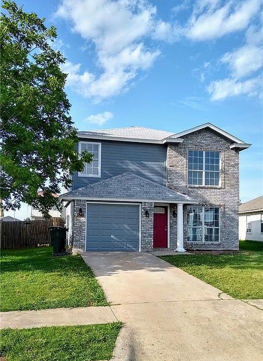 1st image of 2307 Garrett Dr