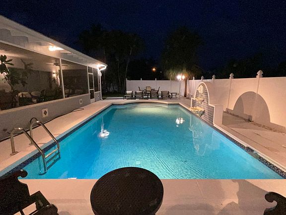 4th image of 1061 Bimini Ln