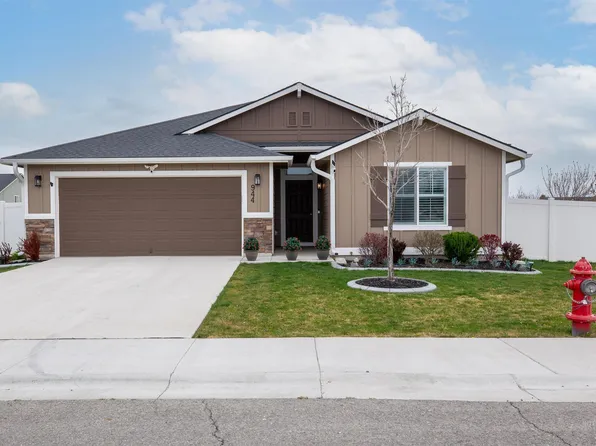 944 S Rangipo Ave, Kuna, ID 83634