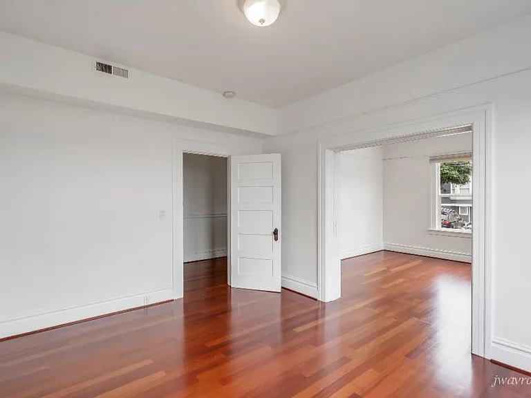 553 Sanchez St — Photo 9