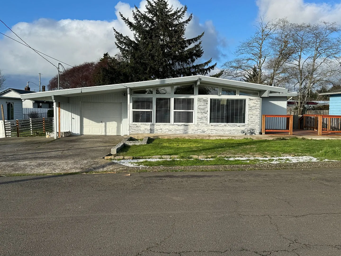 360 NE San Bayo Cir #O photo 1