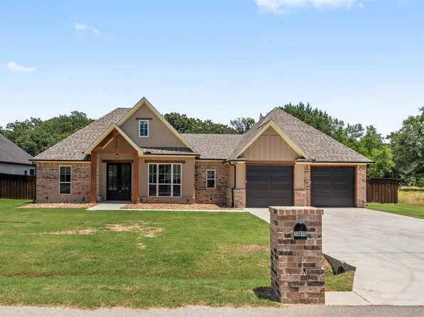 17815 Chaparral Dr, Mabank, TX 75156