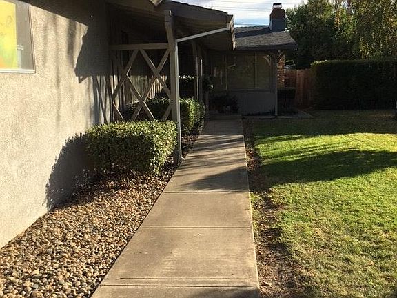 4th image of 3732 El Camino Ave