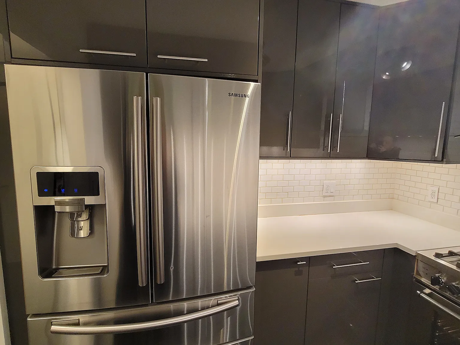 2 bed, 9999 sqft, $4,550 — Photo 2