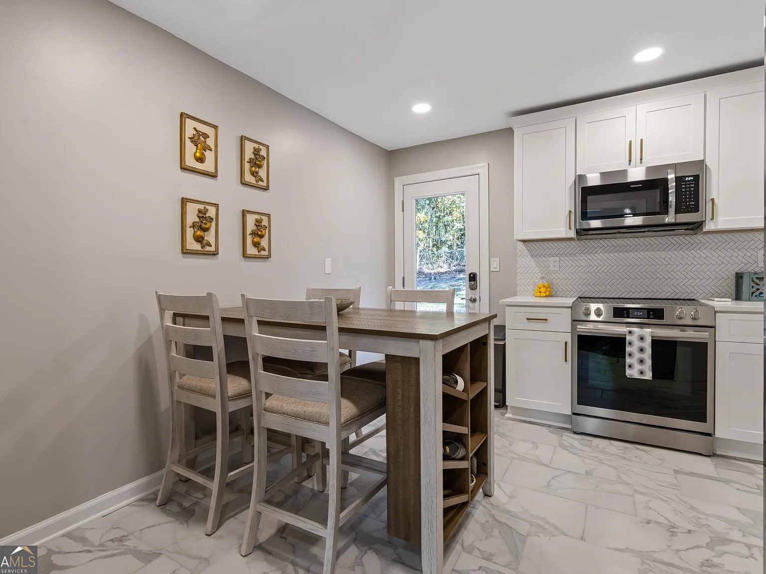 3 bed, 1.0 bath, $4,257 — Photo 3