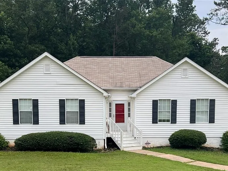 4197 Sterling Pointe Dr — Photo 1