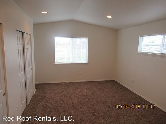 4th image of 2511 S Ainsworth Ave