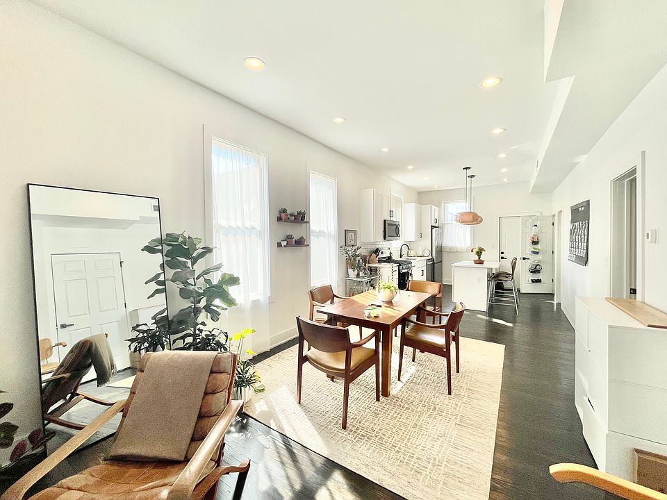 1st image of 2915 W McLean Ave #2