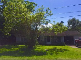 809 Williams St, Edna, TX 77957