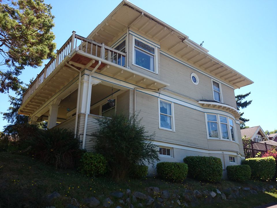 2nd image of 3003 E Cherry St