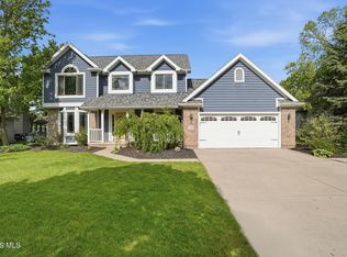 730 Parkview Dr, Findlay, OH 45840