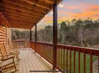 804 String Run Way, Pigeon Forge, TN 37863