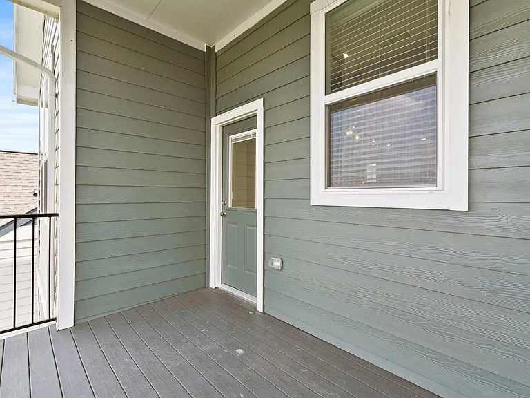 21118 Garden Palm Dr — Photo 32