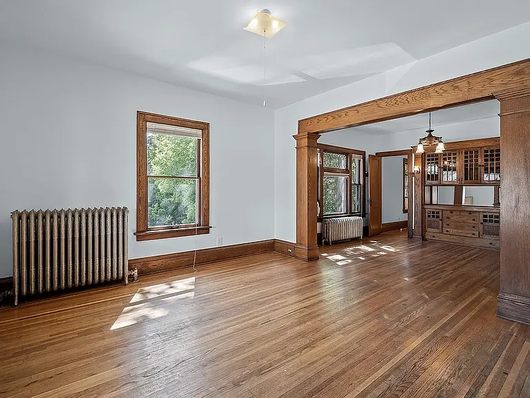 215 Saint Marys Ave SE #4 — Photo 3