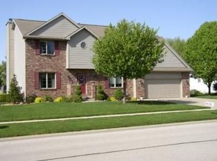 3933 Surry Place Ln, Springfield, IL 62711