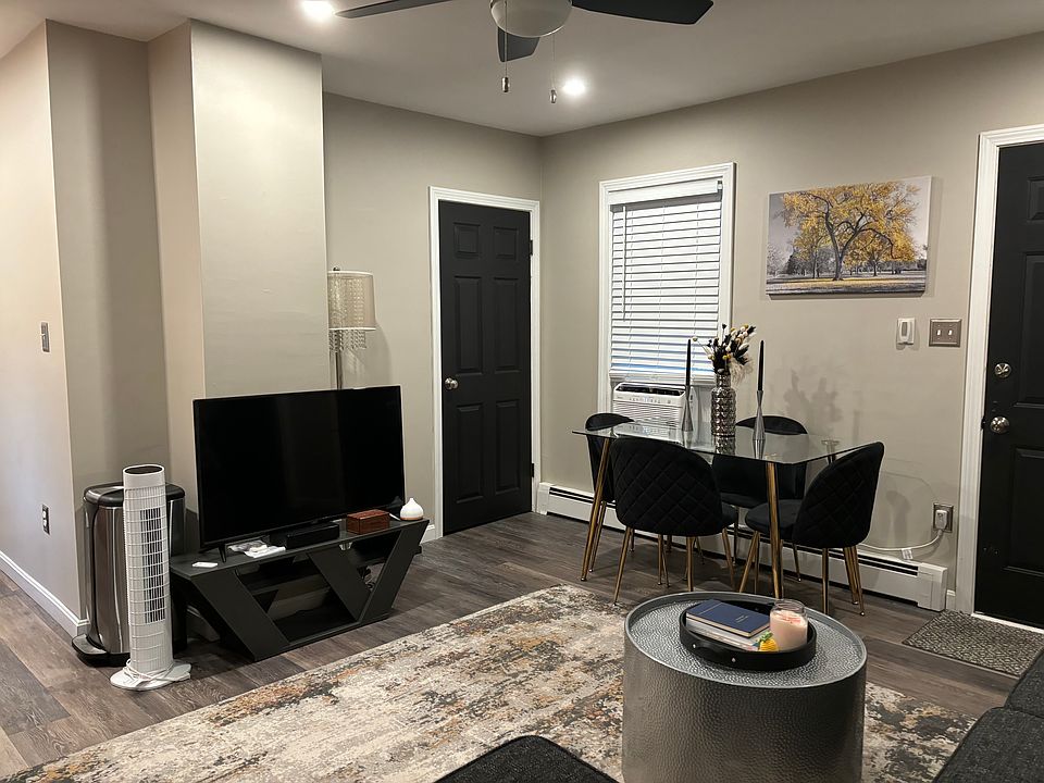 1st image of 34 Winter St #C