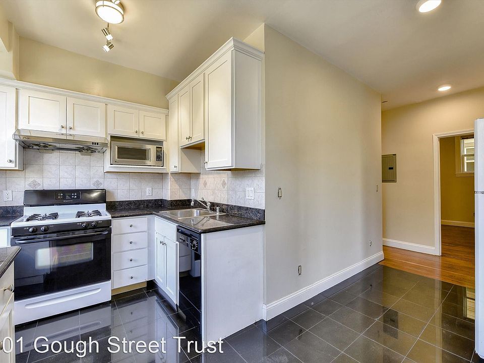 1st image of 3201 Gough St APT 201