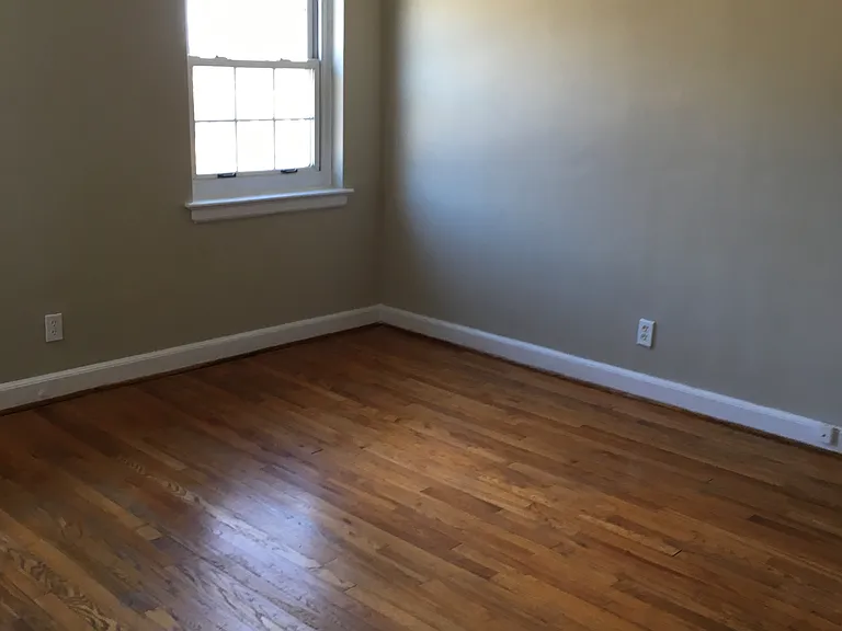 811 Elizabeth Ave #811 — Photo 6