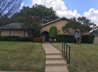 6733 Hunters Ridge Dr, Dallas, TX 75248