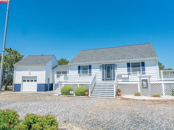 5504 Amrien Circle Dr, Chincoteague, VA 23336