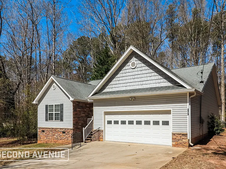 273 Patriot Dr — Photo 23