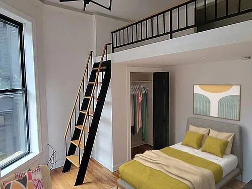 1023 N Dearborn St #2R Photo 1