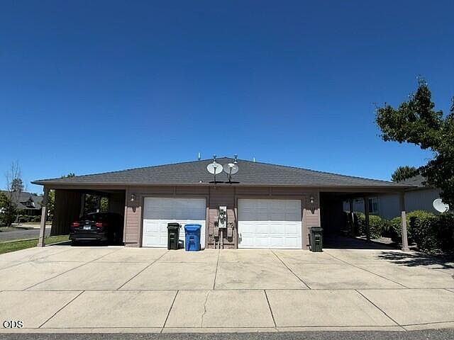 1st image of 1439 SW Kellenbeck Ave