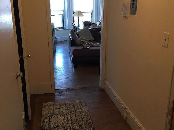 2nd image of 31 Longwood Ave