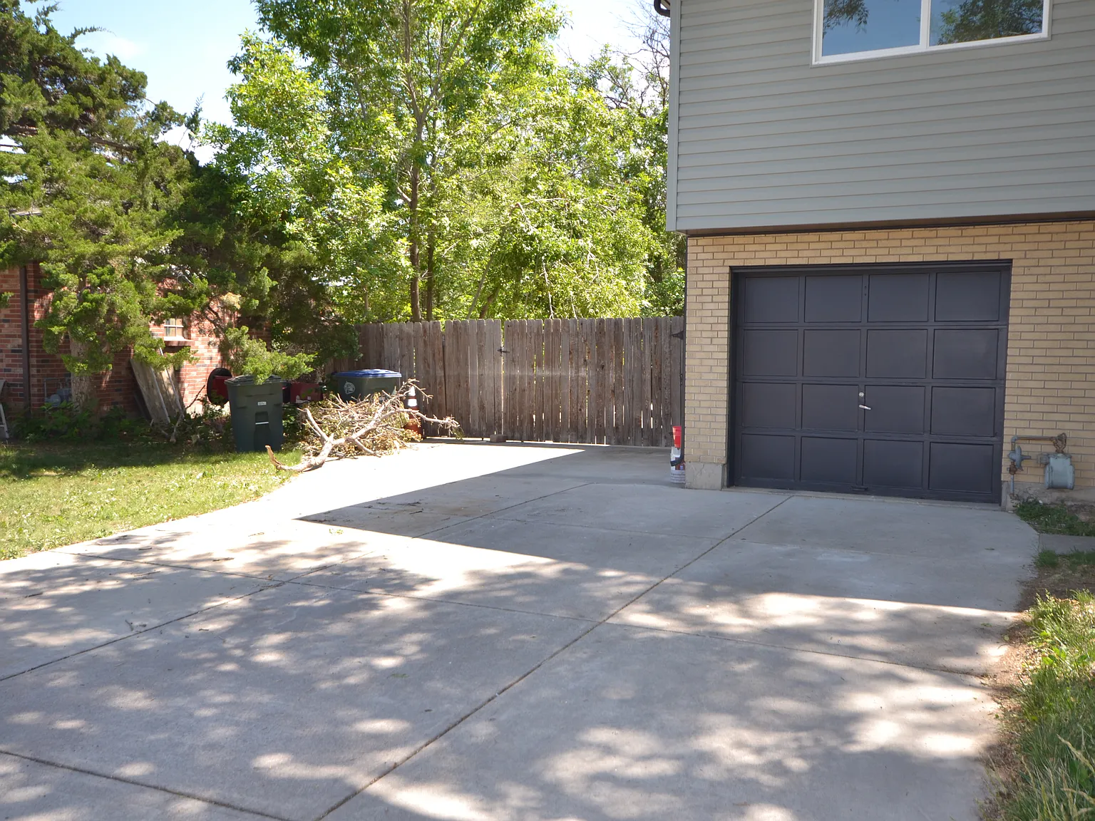 3 bed, 2.5 bath, 1868 sqft, $3,000 — Photo 2