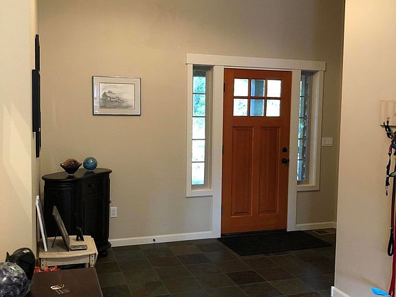 2nd image of 107 Salishan Dr