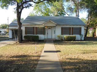 1309 Edgewood Ave, Graham, TX 76450
