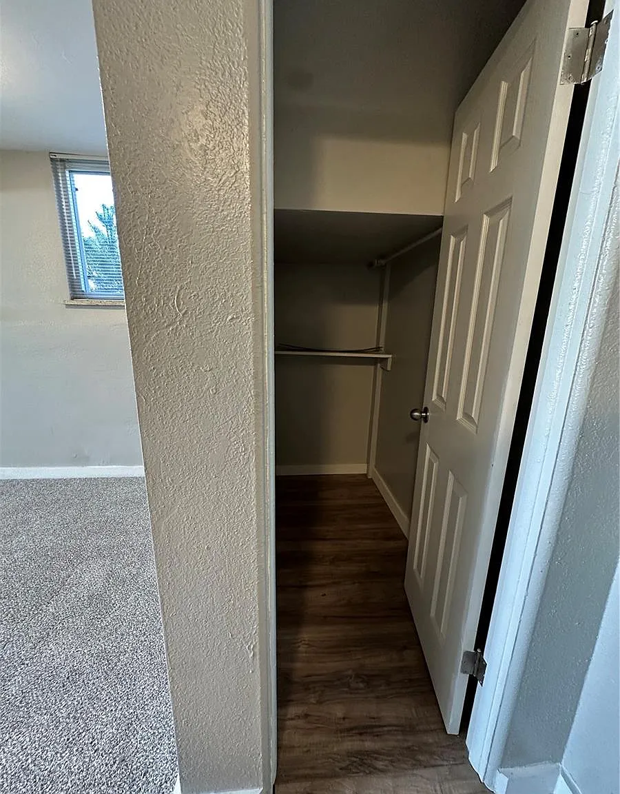 1 bed, 1.0 bath, 1000 sqft, $1,325 — Photo 4