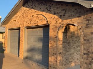 605 Cactus Dr, Levelland, TX 79336