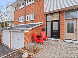 5556 Schueller Cres, Burlington, ON L7L 3T2